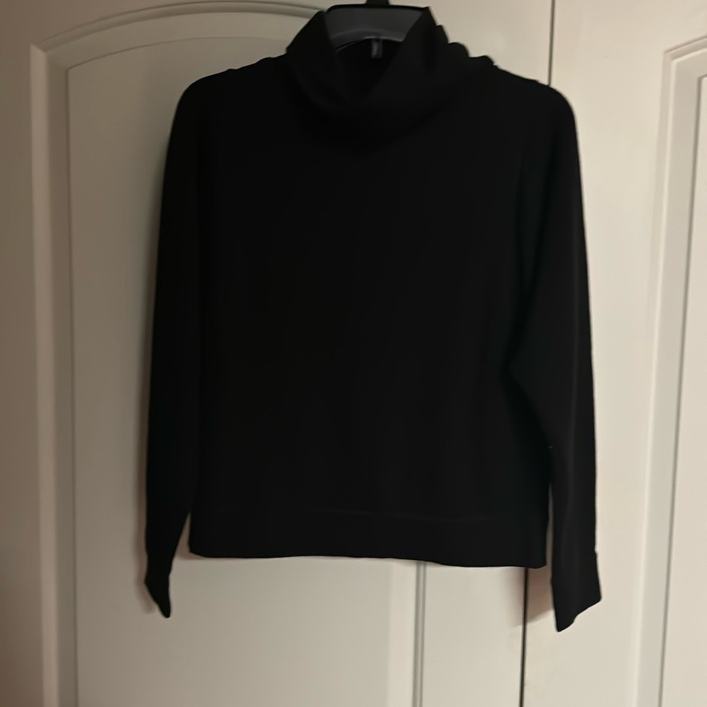Women’s Avia cow neck waist line top